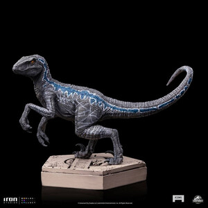 Iron Studios Jurassic World Icons Velociraptor B Blue 
