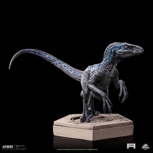 Iron Studios Jurassic World Icons Velociraptor B Blue 