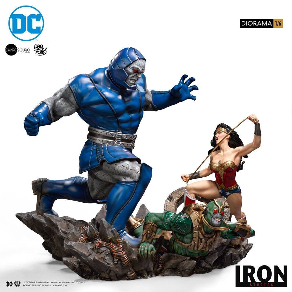 DC Comics 1/6 Scale Wonder Woman Vs Darkseid Ivan Reis Ver 