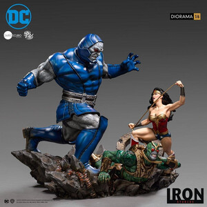 Iron Studios DC Comics 1/6 Scale Wonder Woman Vs Darkseid Ivan Reis Ver 