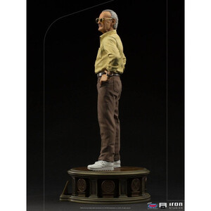 Iron Studios Stan Lee 1/4 Scale Stan Lee 