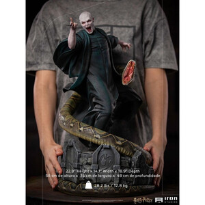 Iron Studios Harry Potter 1/4 Legacy Replica Voldemort & Nagini 