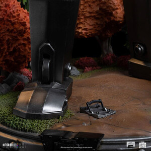 Iron Studios The Iron Giant 1/20 Demi Art Scale Iron Giant & Hogarth Hughes 