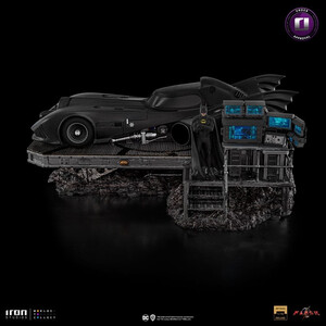Iron Studios DC Comics 1/10 Art Scale Deluxe The Flash Movie Batmobile 