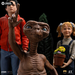 Iron Studios E.T. The Extra-Terrestrial 1/10 Deluxe Art Scale E.T & Elliot & Gertie 