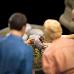 Iron Studios Jurassic Park 1/10 Scale Dino Hatching 