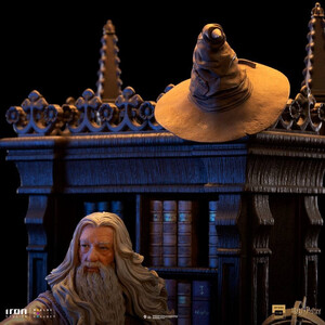 Iron Studios Harry Potter 1/10 Deluxe Art Scale Albus Dumbledore 