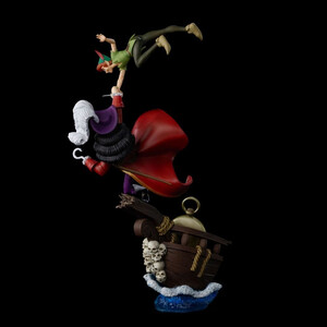 Iron Studios Disney 1/10 Scale Peter Pan vs Hook 