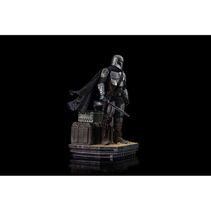 Iron Studios Star Wars The Mandalorian 1/10 Scale Din Djarin and Din Grogu 