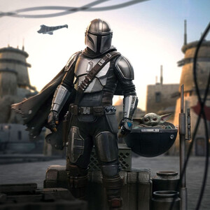 Iron Studios Star Wars The Mandalorian 1/10 Scale Din Djarin and Din Grogu 