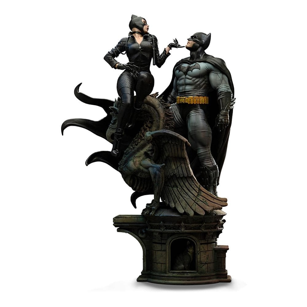 Iron Studios DC Comics 1/6 Scale Batman & Catwoman 
