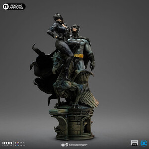 Iron Studios DC Comics 1/6 Scale Batman & Catwoman 