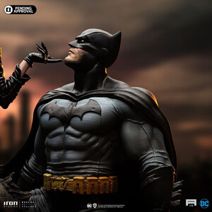 Iron Studios DC Comics 1/6 Scale Batman & Catwoman 