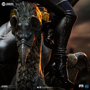 Iron Studios DC Comics 1/6 Scale Batman & Catwoman 