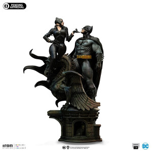 Iron Studios DC Comics 1/6 Scale Batman & Catwoman 