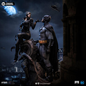 Iron Studios DC Comics 1/6 Scale Batman & Catwoman 