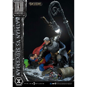 Prime 1 Studio DC Comics 1/3 Scale Ultimate Diorama Masterline Batman Vs. Superman (The Dark Knight Returns) Deluxe Bonus Ver. 
