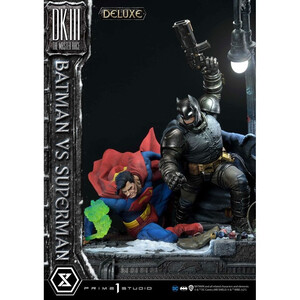 Prime 1 Studio DC Comics 1/3 Scale Ultimate Diorama Masterline Batman Vs. Superman (The Dark Knight Returns) Deluxe Bonus Ver. 