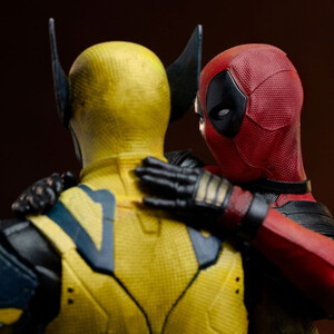 Iron Studios Deadpool 1/10 Scale Deluxe Art Scale 1/10 Deadpool & Wolverine 
