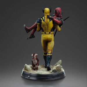 Iron Studios Deadpool 1/10 Scale Deluxe Art Scale 1/10 Deadpool & Wolverine 