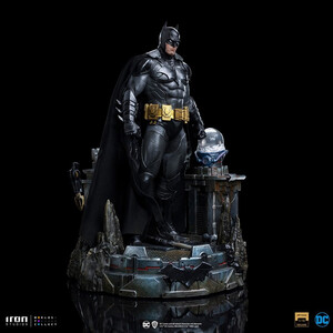 Iron Studios DC Comics 1/10 Art Scale Batman Unleashed Deluxe 