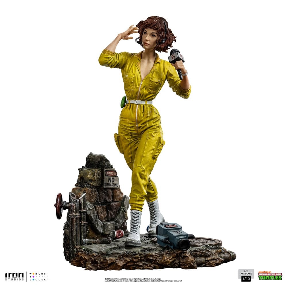 Iron Studios Teenage Mutant Ninja Turtles 1/10 Art Scale April O'Neal 