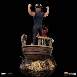 Iron Studios The Goonies Deluxe 1/10 Art Scale Sloth and Chunk 