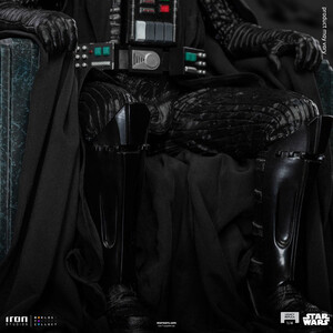Iron Studios Star Wars 1/4 Legacy Replica Darth Vader on Throne 